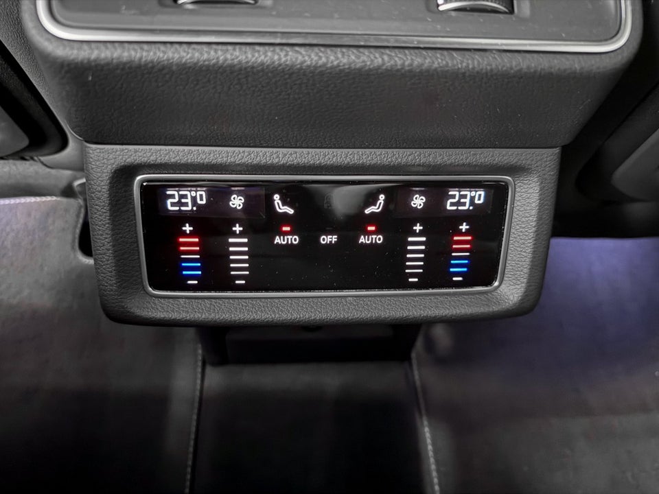 Audi Q8 e-tron 55 S-line quattro 5d