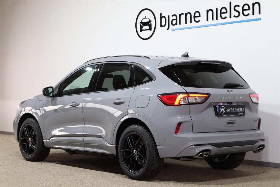 Ford Kuga 2,5 PHEV Graphite Tech CVT 5d