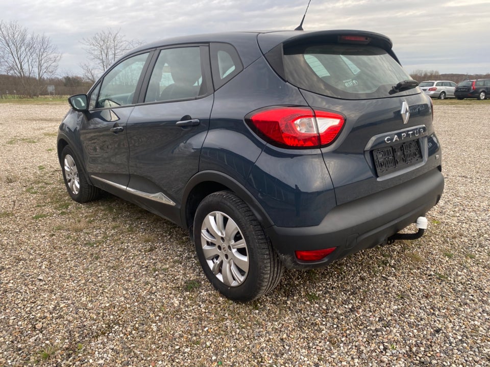 Renault Captur 0,9 TCe 90 Expression 5d