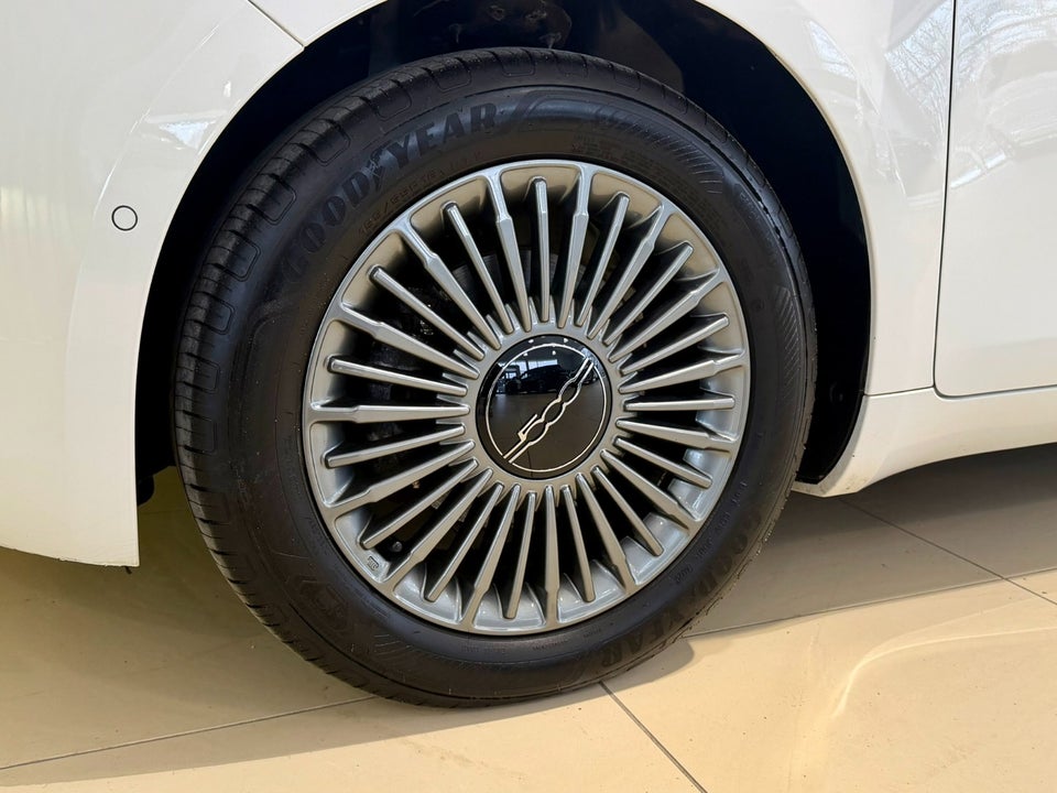 Fiat 500e 42 Icon 3d