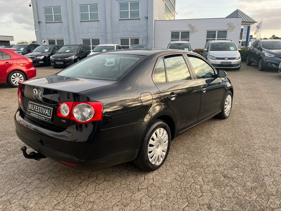 VW Jetta 1,9 TDi Trendline 4d