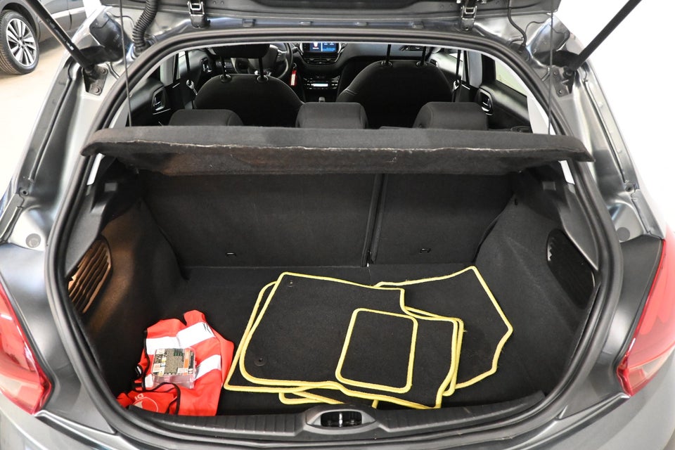 Peugeot 208 1,2 VTi 82 Envy 5d