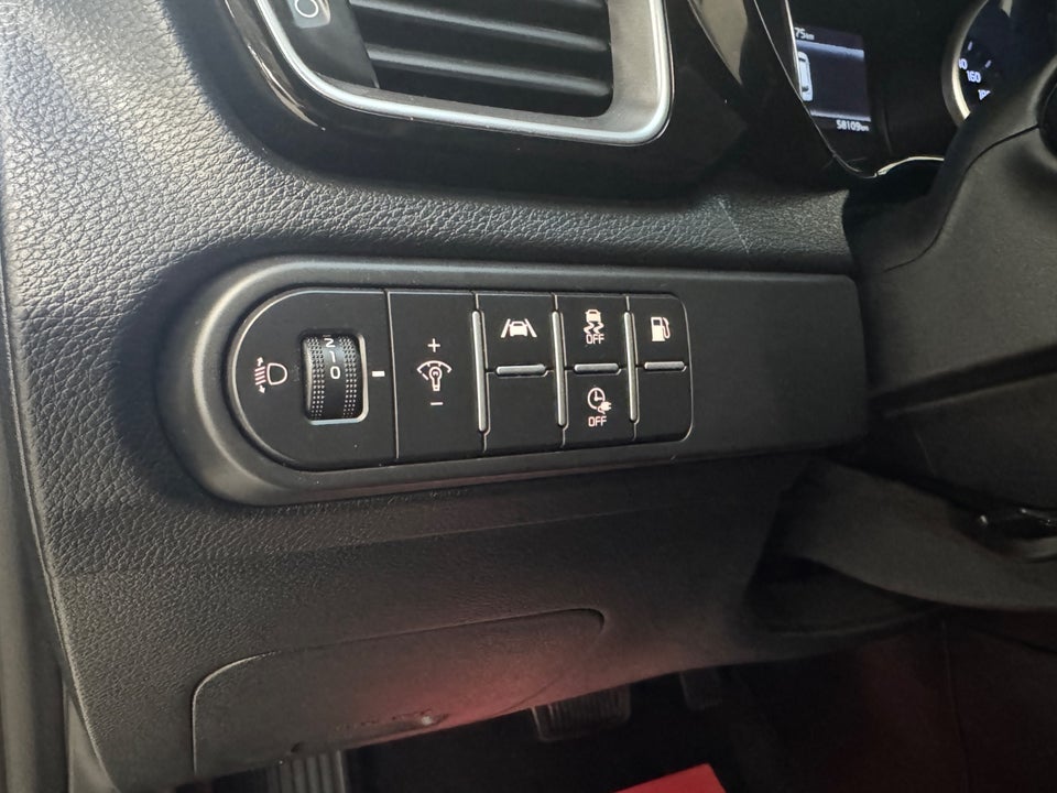 Kia Ceed 1,6 PHEV Prestige SW DCT 5d