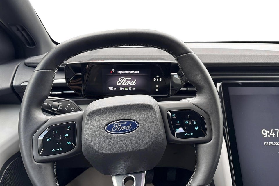 Ford Capri 77 Select Extended Range 5d