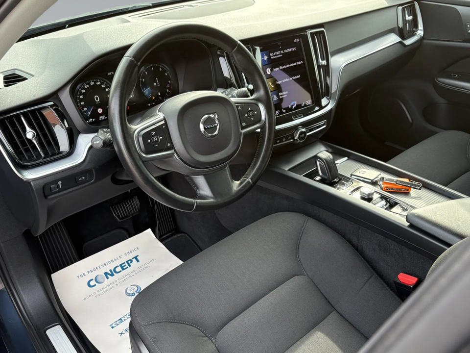 Volvo V60 2,0 B4 197 Momentum aut. 5d