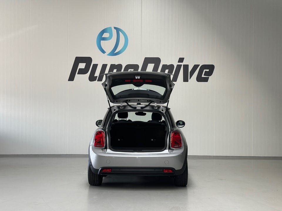 MINI Cooper SE Classic Trim 3d