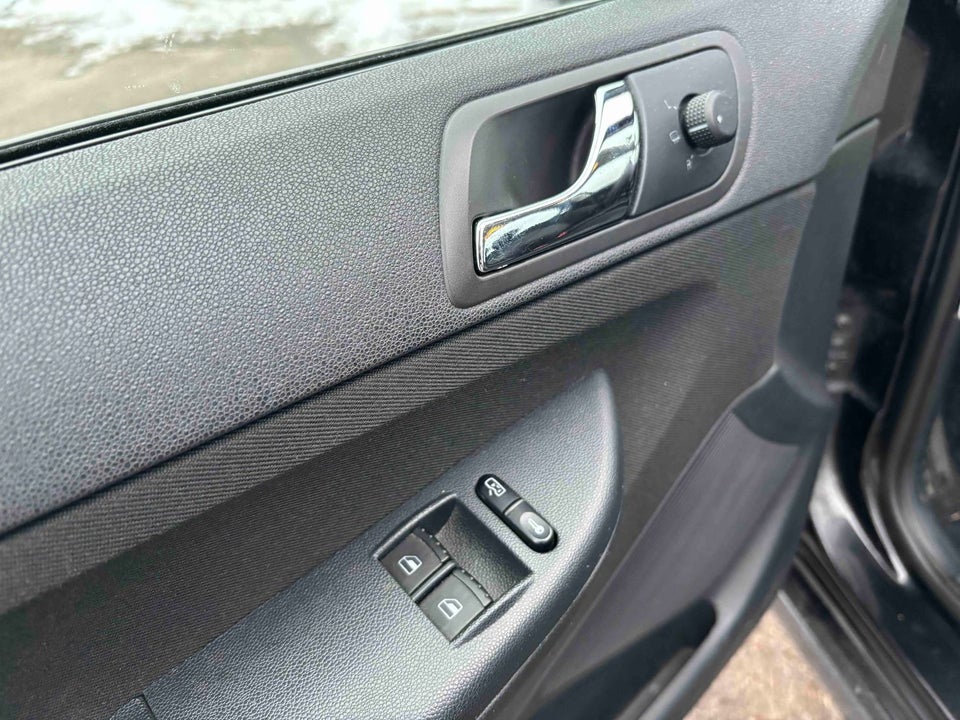 Skoda Fabia 1,4 16V 75 Ambiente Combi 5d