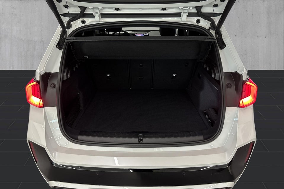 BMW iX1 xDrive30 M-Sport 5d