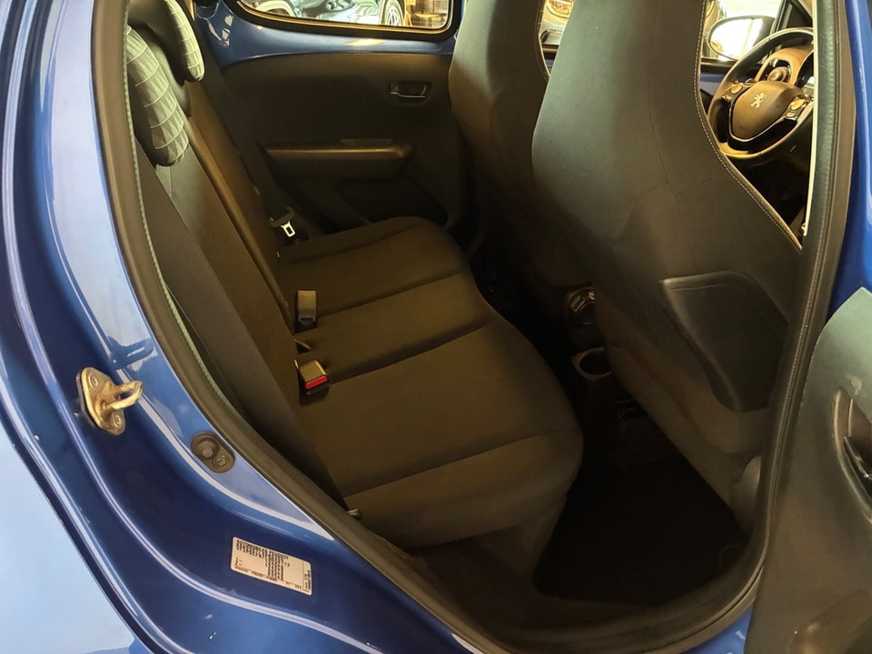 Peugeot 108 1,0 e-VTi 72 Infinity 5d