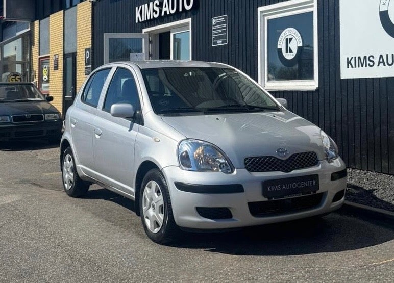 Toyota Yaris 1,0 Sol MMT 5d