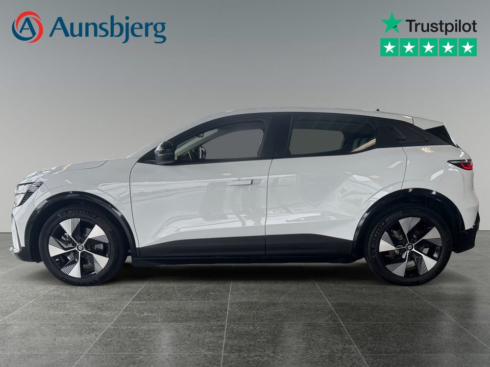 Renault Megane E-Tech 40 Equilibre 5d