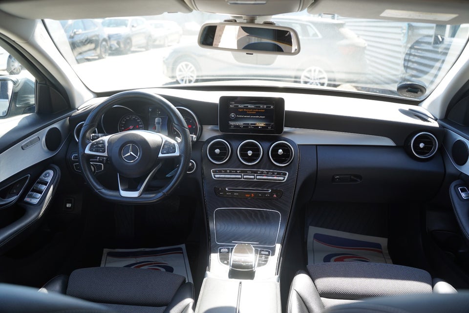 Mercedes C220 d 2,2 AMG Line stc. aut. 5d