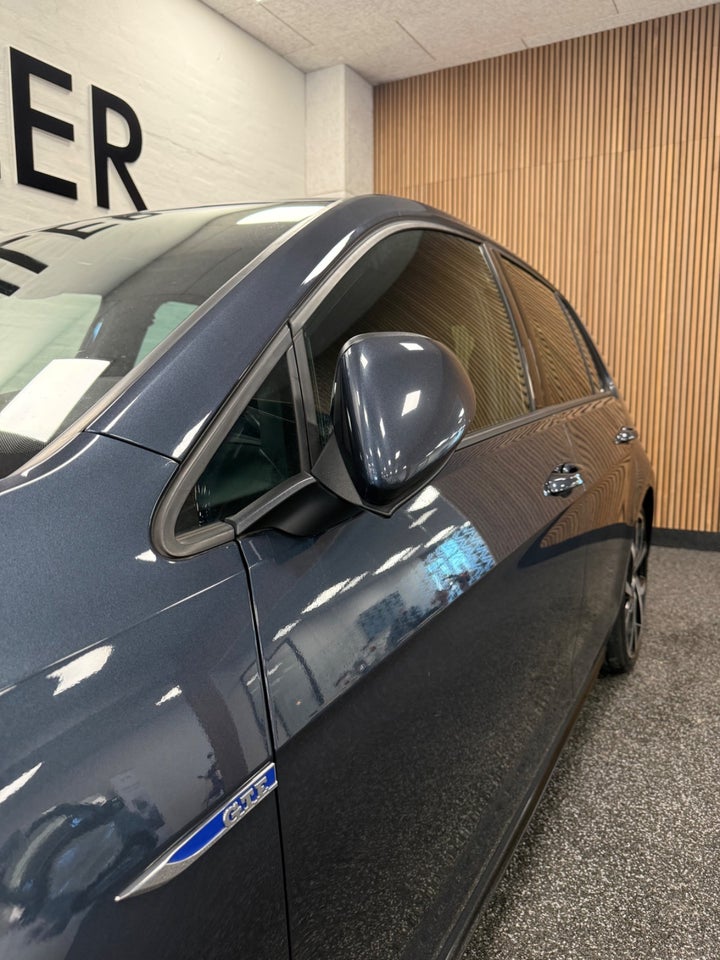 VW Golf VII 1,4 GTE DSG 5d