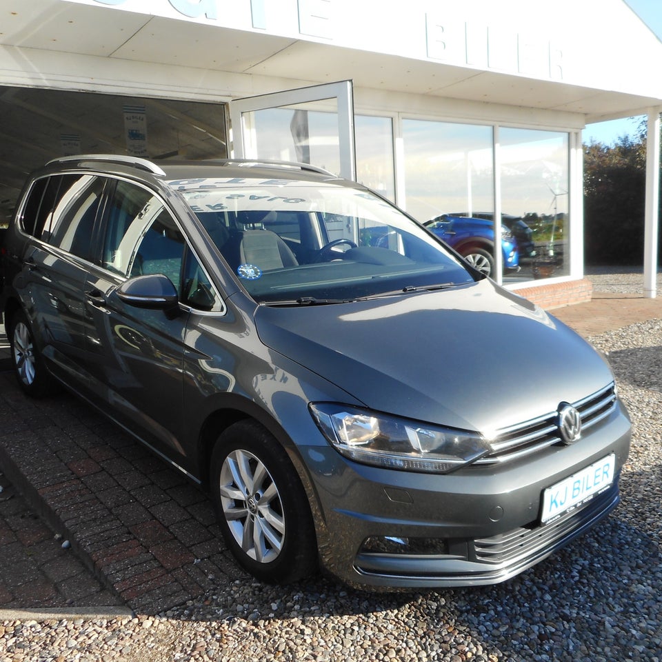 VW Touran 1,6 TDi 115 Highline DSG 7prs 5d