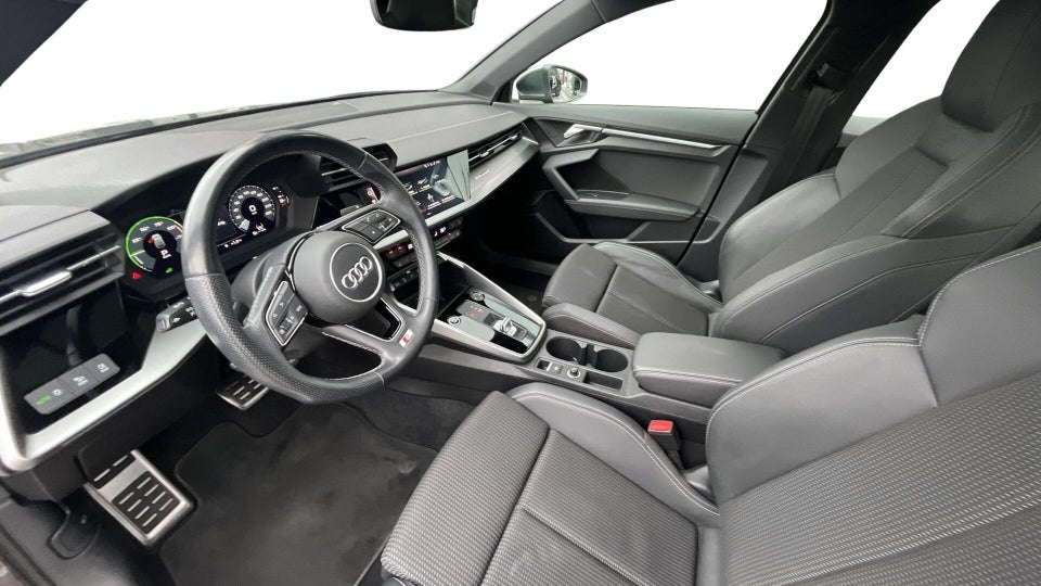 Audi A3 40 TFSi e S-line Sportback S-tr. 5d