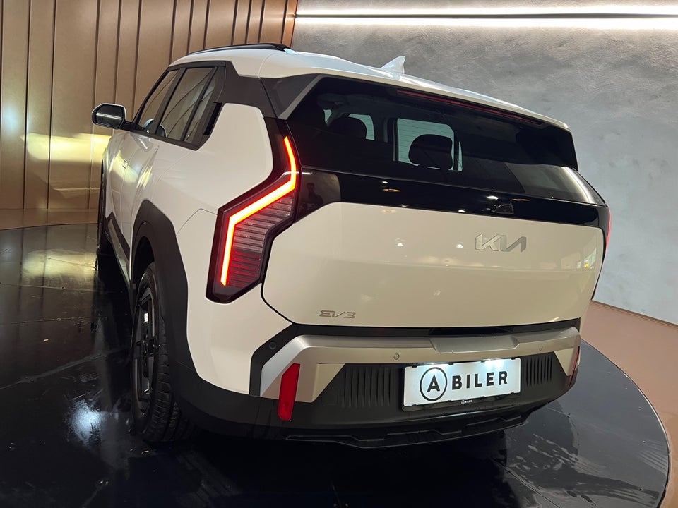 Kia EV3 58 Standard Range Access 5d