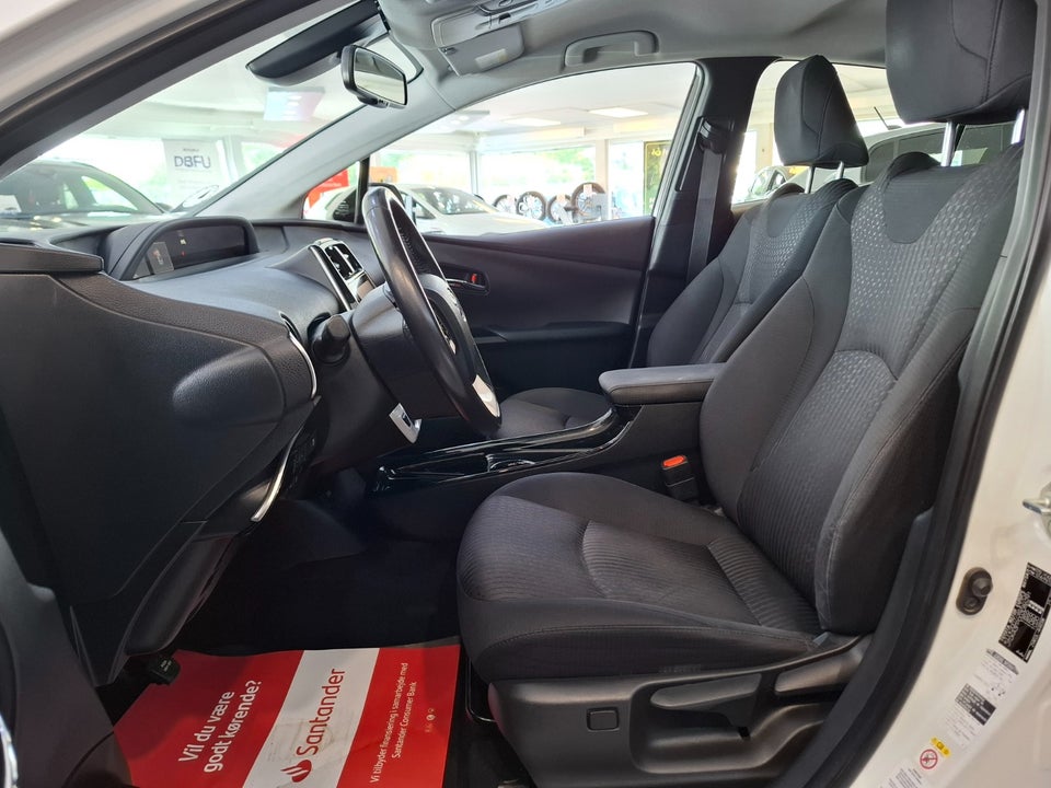 Toyota Prius 1,8 Plug-in Hybrid H3 MDS 5d