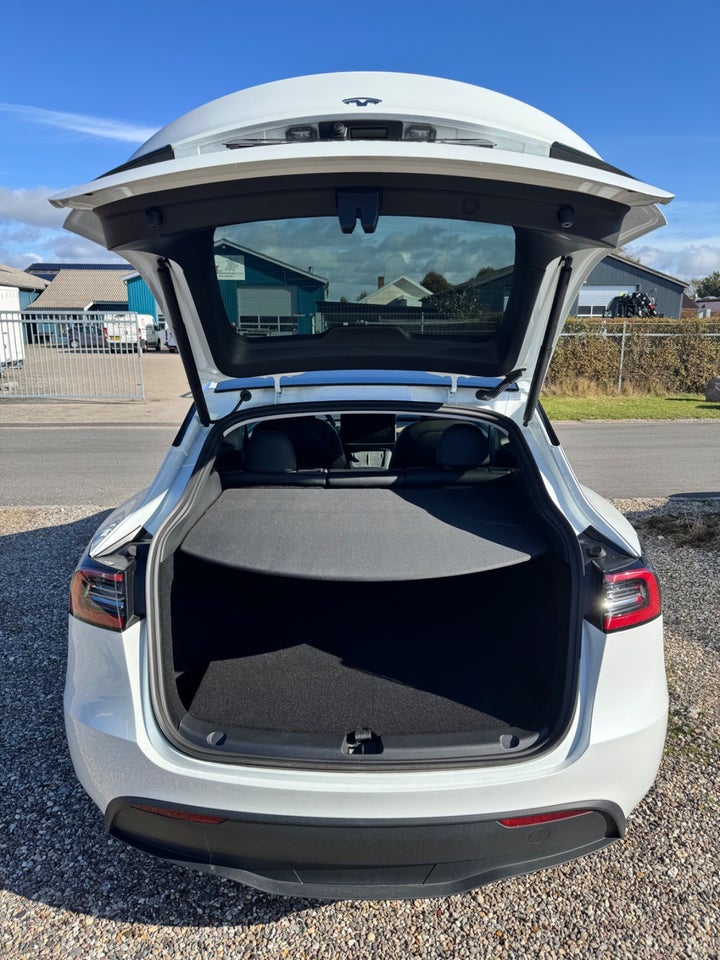 Tesla Model Y Long Range RWD 5d