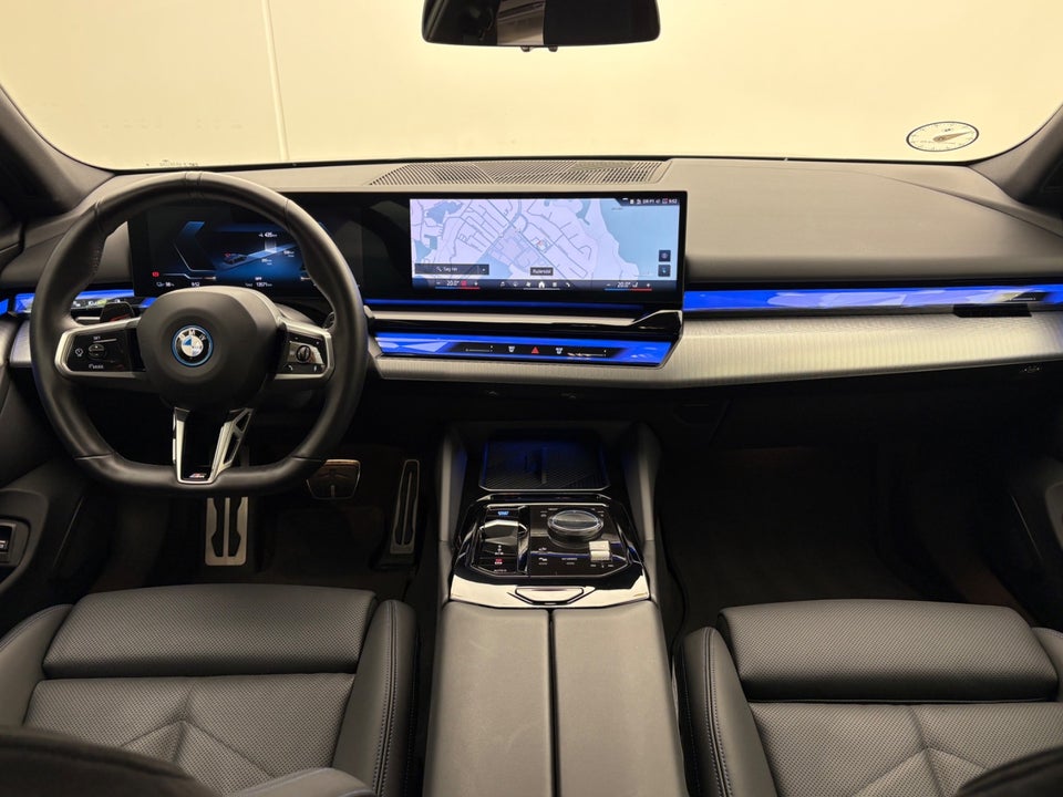 BMW i5 eDrive40 M-Sport 4d
