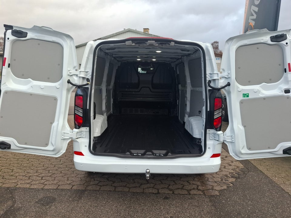 Ford Transit Custom 320L 2,5 PHEV Limited CVT