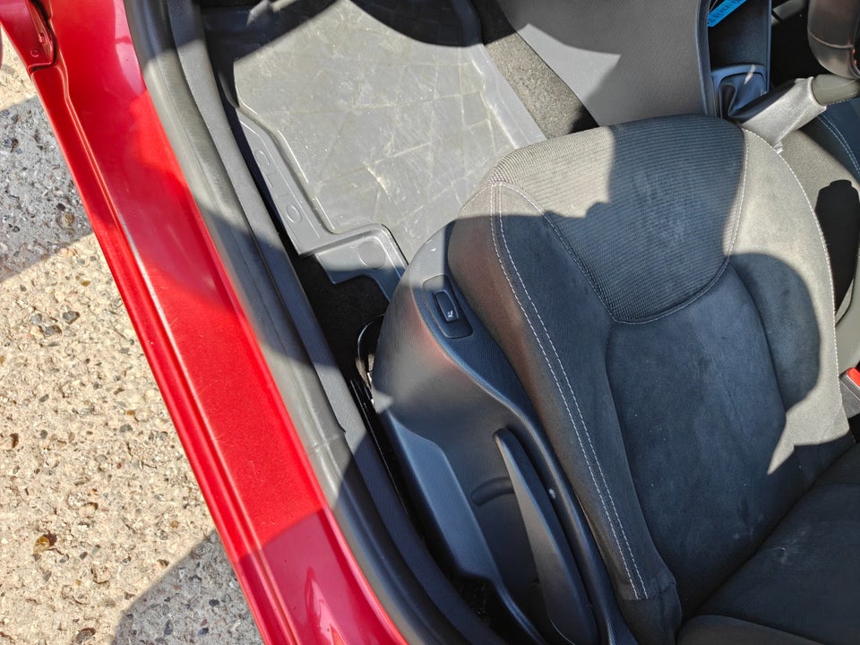Renault Clio IV 0,9 TCe 90 Formula Edition Sport Tourer 5d