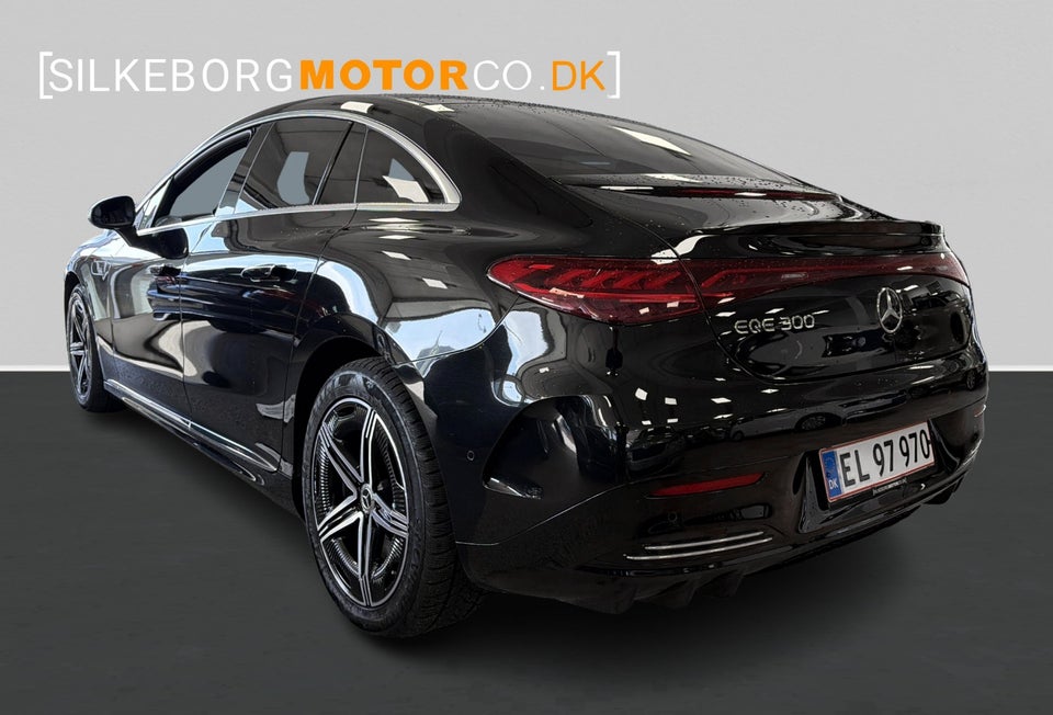 Mercedes EQE300 AMG Line 4d