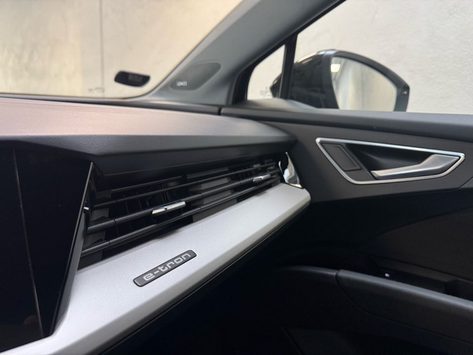 Audi Q4 e-tron 40 S-line 5d