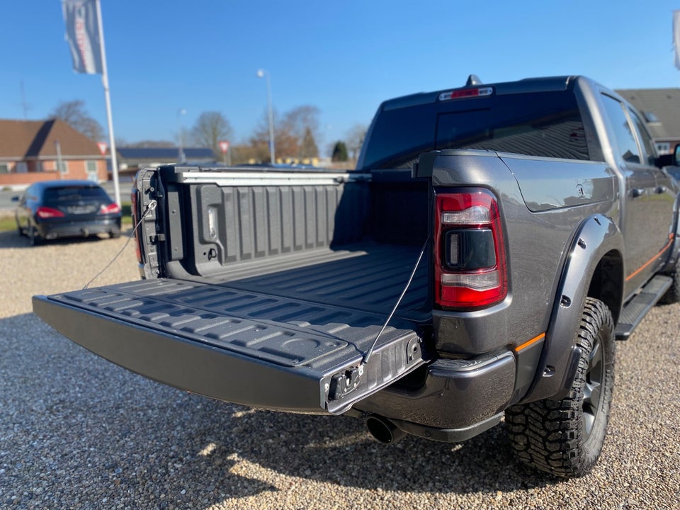 Dodge RAM 1500 5,7 V8 Hemi Laramie aut. 4d