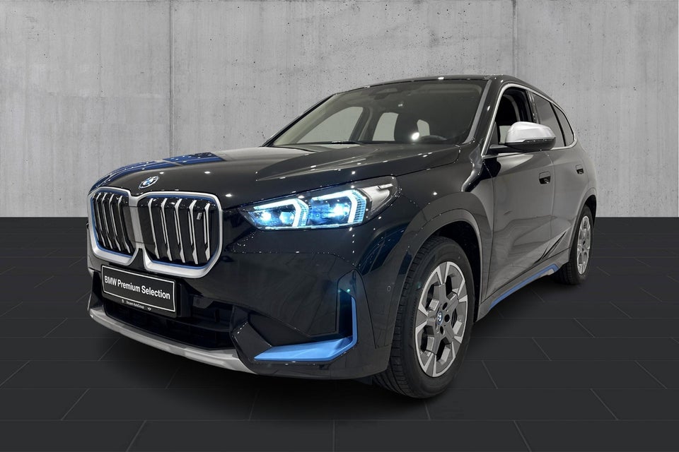 BMW iX1 xDrive30 X-Line 5d