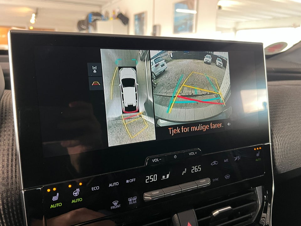 Toyota bZ4X Active 5d