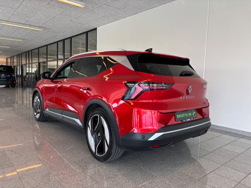 Renault Scenic E-Tech 87 Iconic 5d