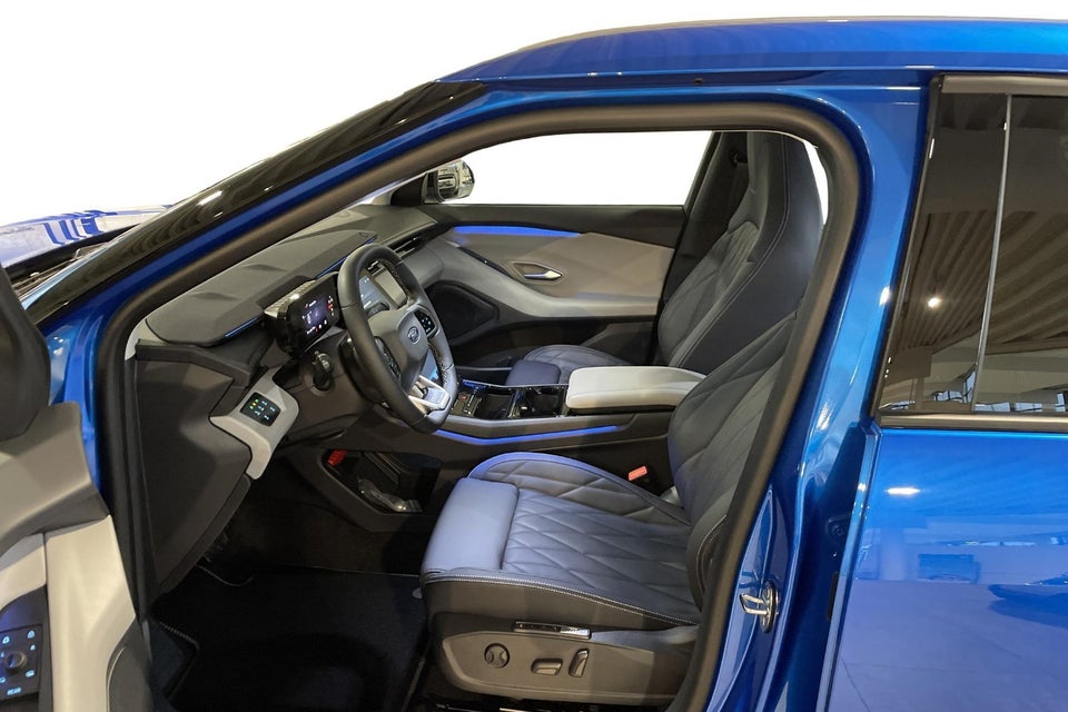 Ford Explorer 82 Premium Extended Range 5d