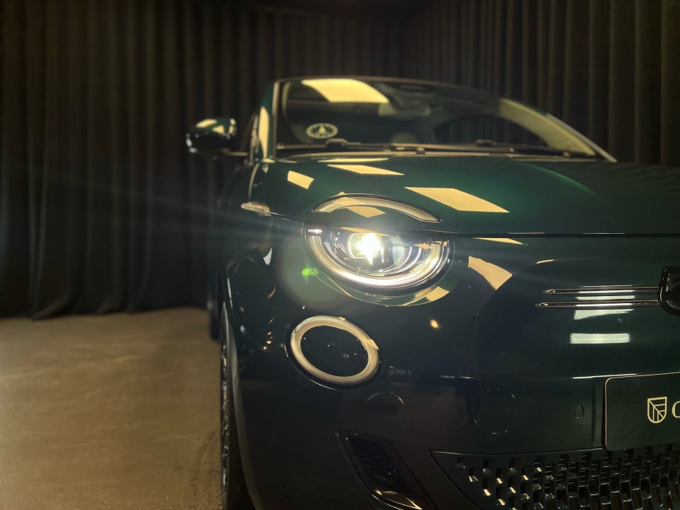 Fiat 500e 42 la Prima by Bocelli 3d