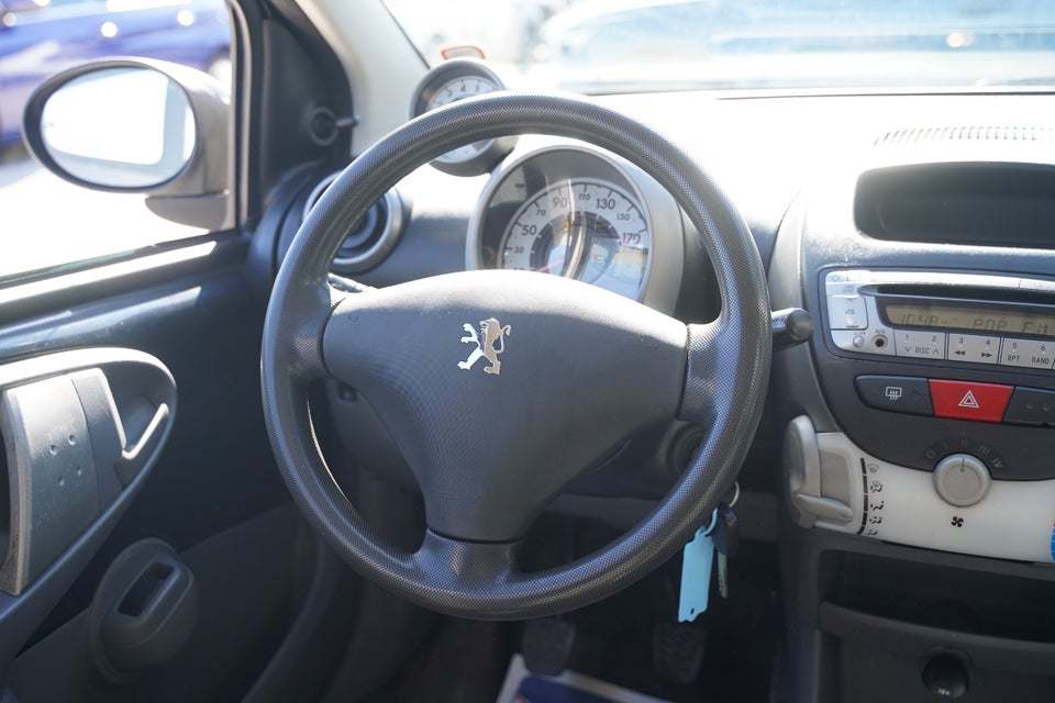 Peugeot 107 1,0  5d