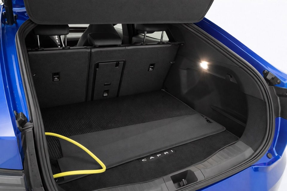 Ford Capri 77 Premium Extended Range 5d