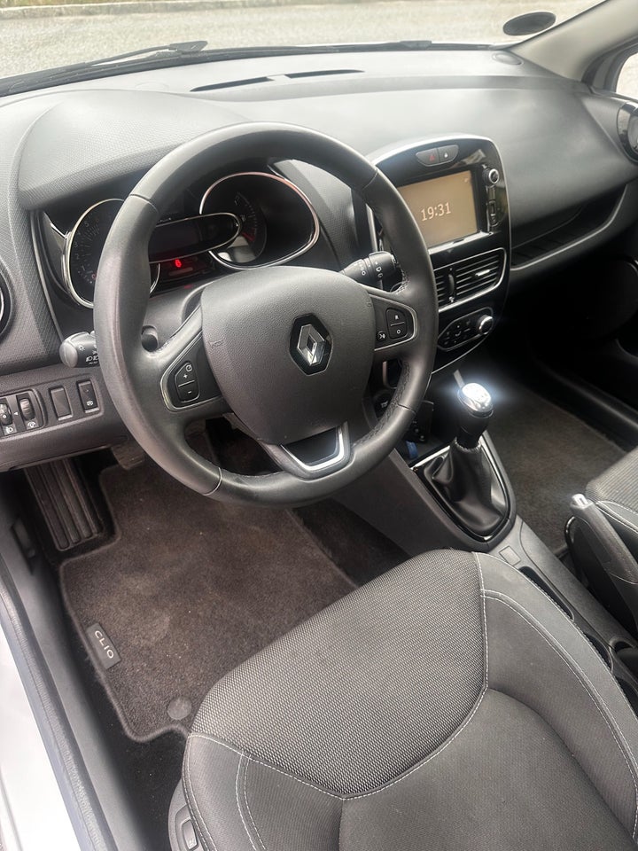 Renault Clio IV 0,9 TCe 90 Zen Sport Tourer 5d