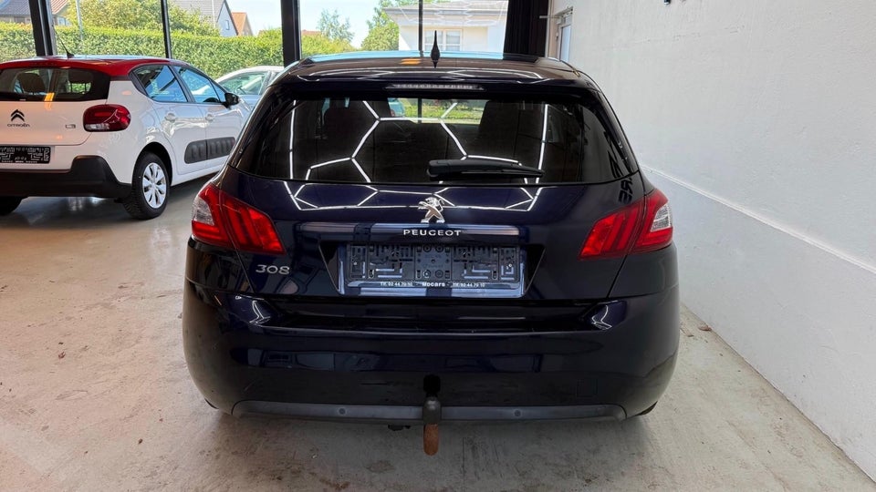 Peugeot 308 1,2 e-THP 130 Allure Sky 5d
