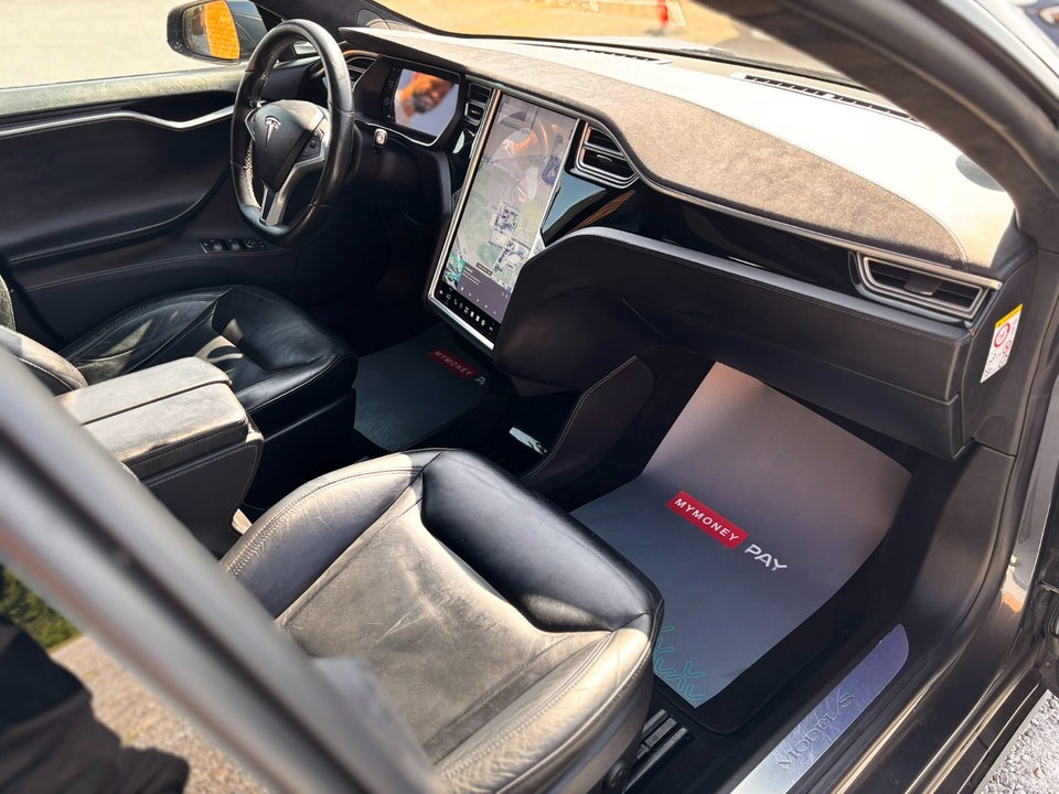 Tesla Model S 90D 5d