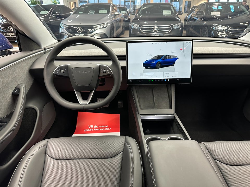 Tesla Model 3 RWD 4d