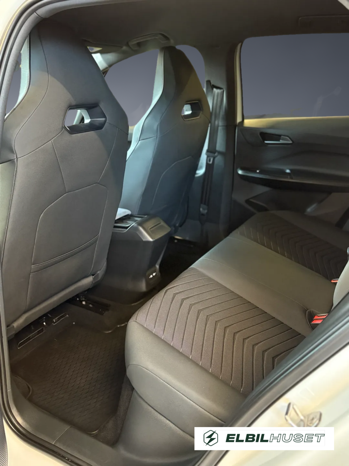 Cupra Born 59 e-Boost 5d