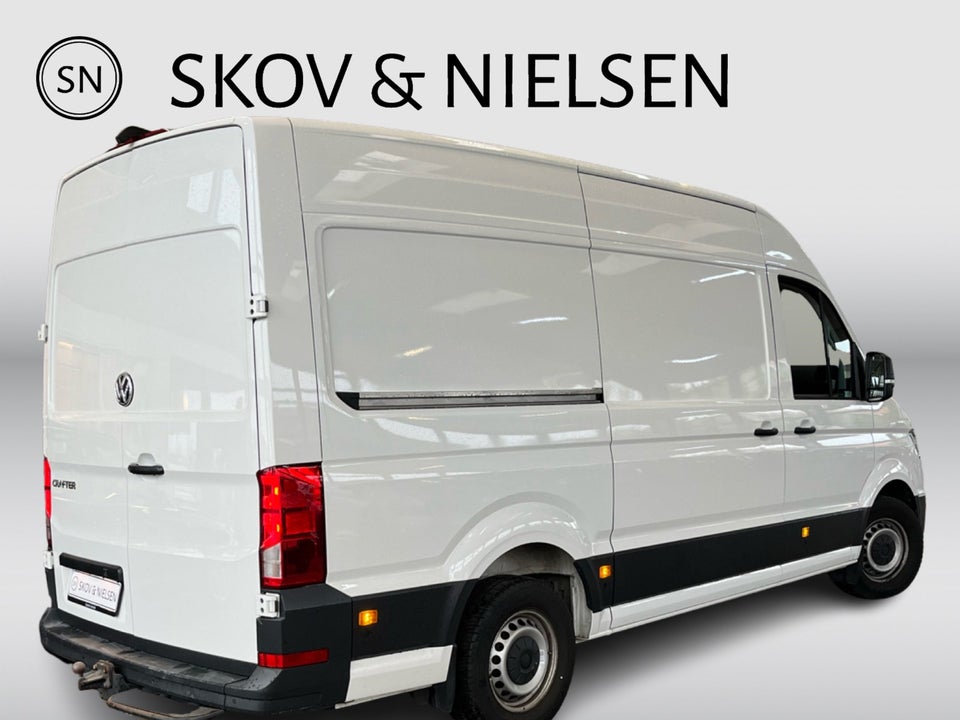 VW Crafter 35 2,0 TDi 177 Kassevogn L3H2