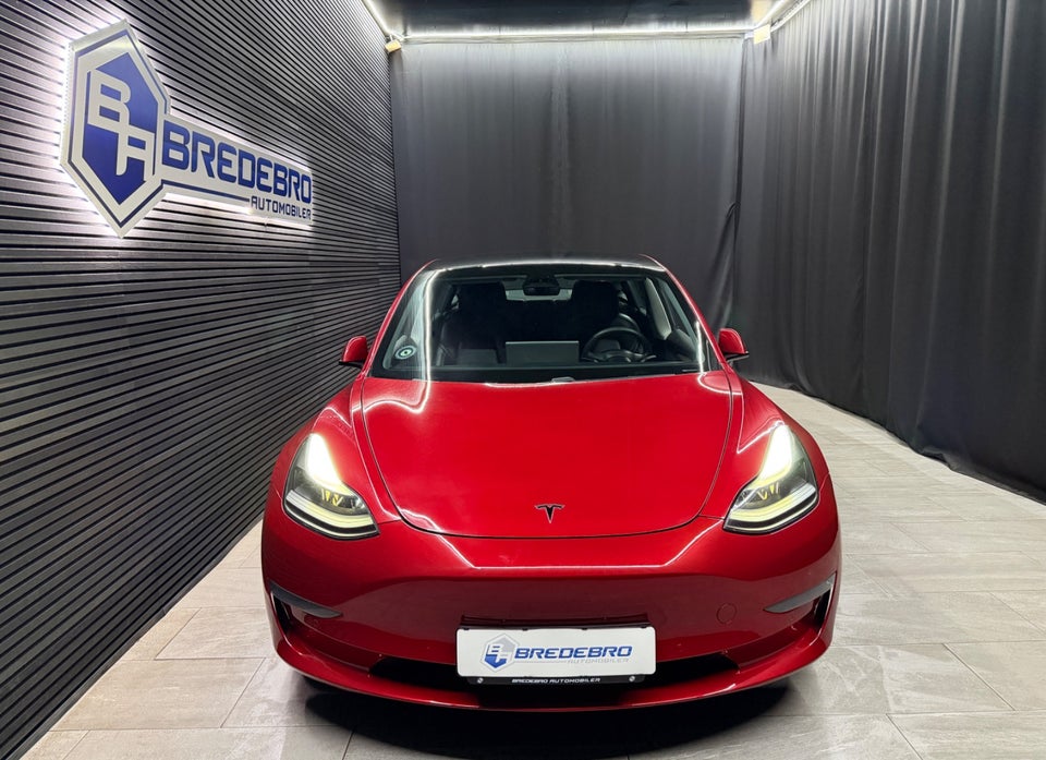 Tesla Model 3 Long Range AWD 4d