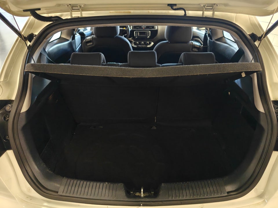 Kia Rio 1,2 CVVT Base 3d
