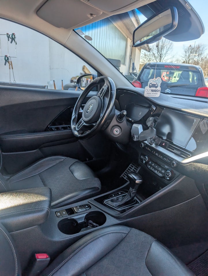 Kia Niro 1,6 PHEV Advance DCT 5d
