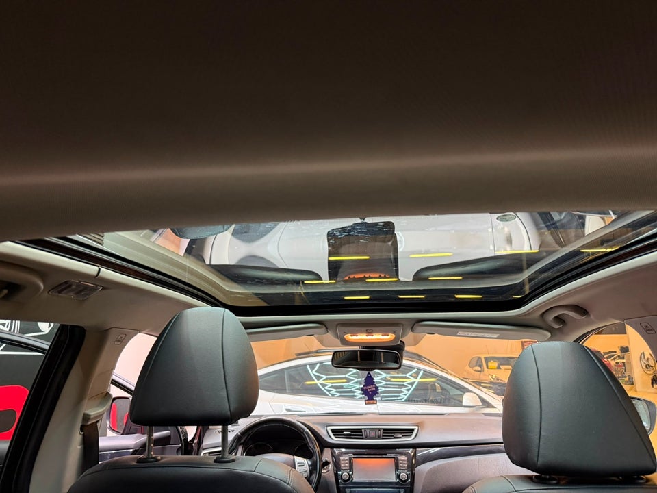 Nissan Qashqai 1,6 dCi 130 Tekna X-tr. 5d