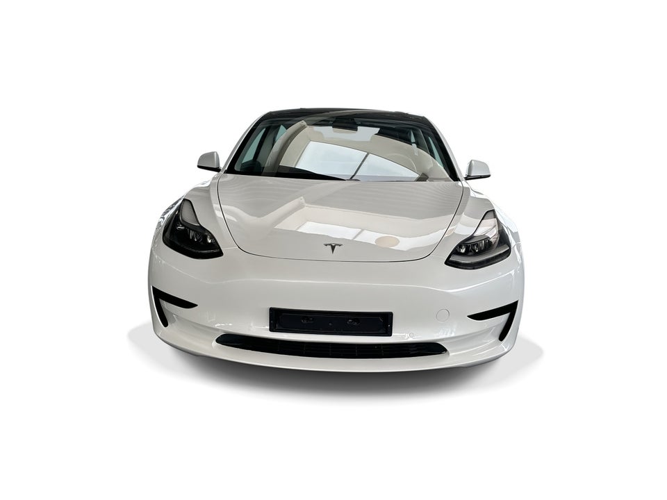 Tesla Model 3 Standard Range+ RWD 4d