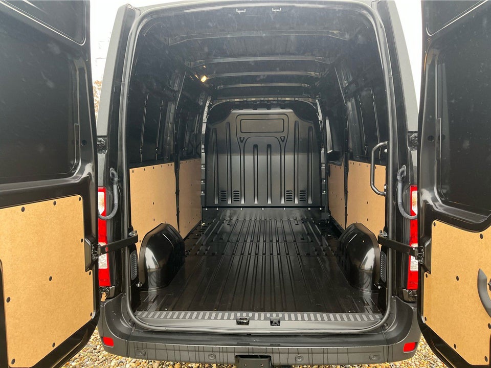 Renault Master IV T33 2,3 dCi 150 L2H2 Kassevogn Tekno