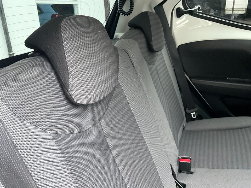 Toyota Aygo 1,0 VVT-i x-pression 5d