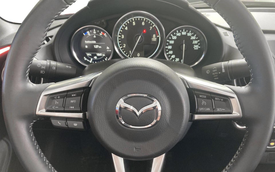 Benzin - Mazda MX5 ND - 2017