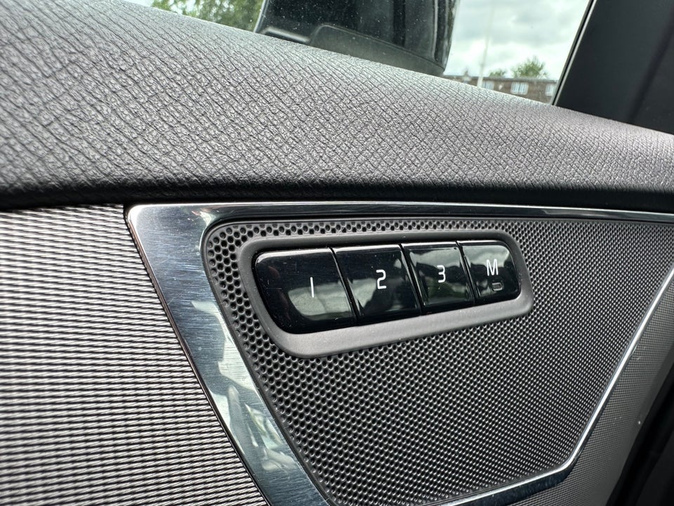 Volvo XC90 2,0 T8 407 Inscription aut. AWD 7prs 5d